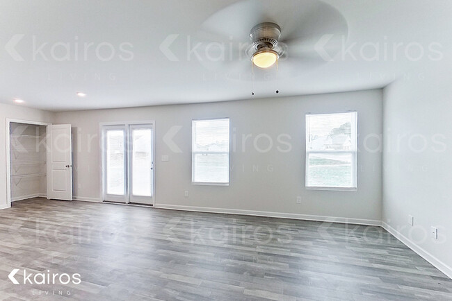 Building Photo - 100 Catalpa Rd.