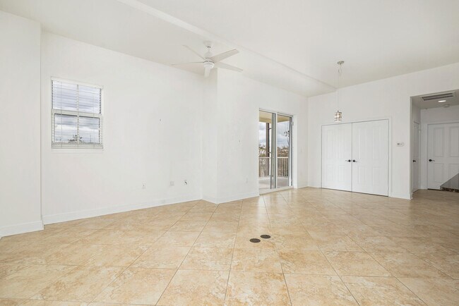 Foto del edificio - 3960 N Flagler Dr