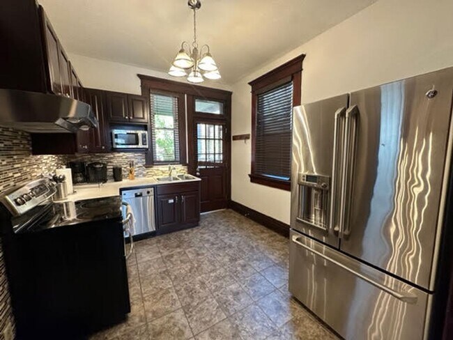 Foto del edificio - Victorian Village / Short North Single Family House!