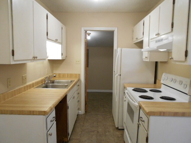 Building Photo - 4301 Jib Ct