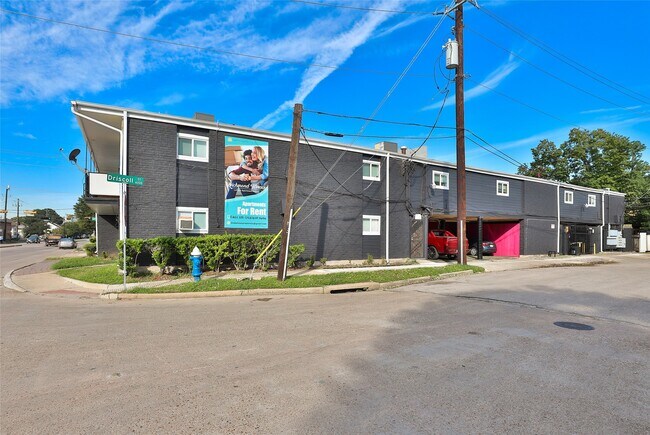 Foto del edificio - 1840 Richmond Ave.