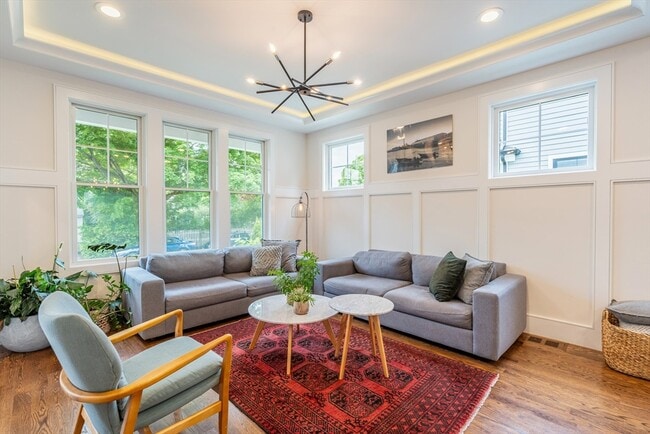 Building Photo - 19 Shute Path