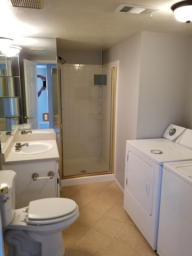 Foto del edificio - Welcome to your new home in the Wingate So...