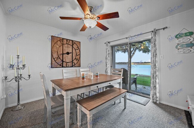 Foto del edificio - Lakefront Property in Azle, TX