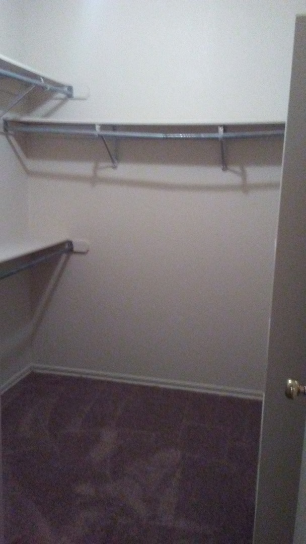 Foto del edificio - 4 Bed, 2 Bath, 2 car garage home, 1.5 miles from OU campus.