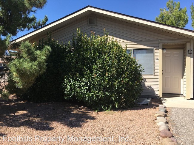 Building Photo - 2587 S Quirt Cir