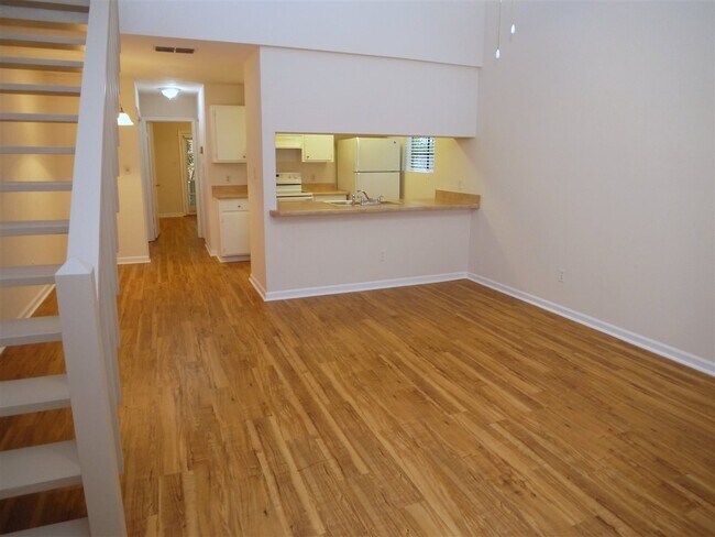 Foto del edificio - 201 Parkbrook Cir