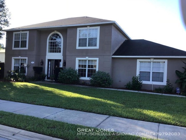 Foto del edificio - Gorgeous Deland Home with 3 Car Garage