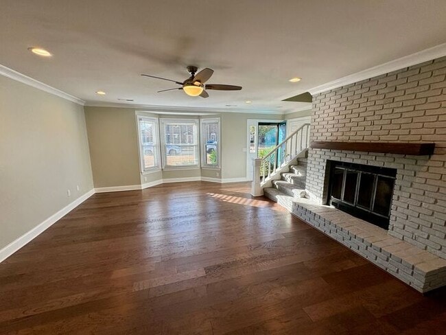 Foto del edificio - MOVE IN SPECIAL-Luxury in the heart of Madison with a 2 car garage