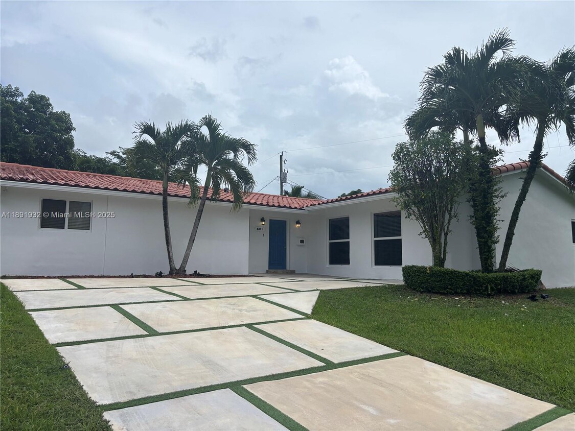 Primary Photo - 6311 SW 91 Ave
