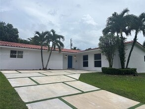 Building Photo - 6311 SW 91 Ave