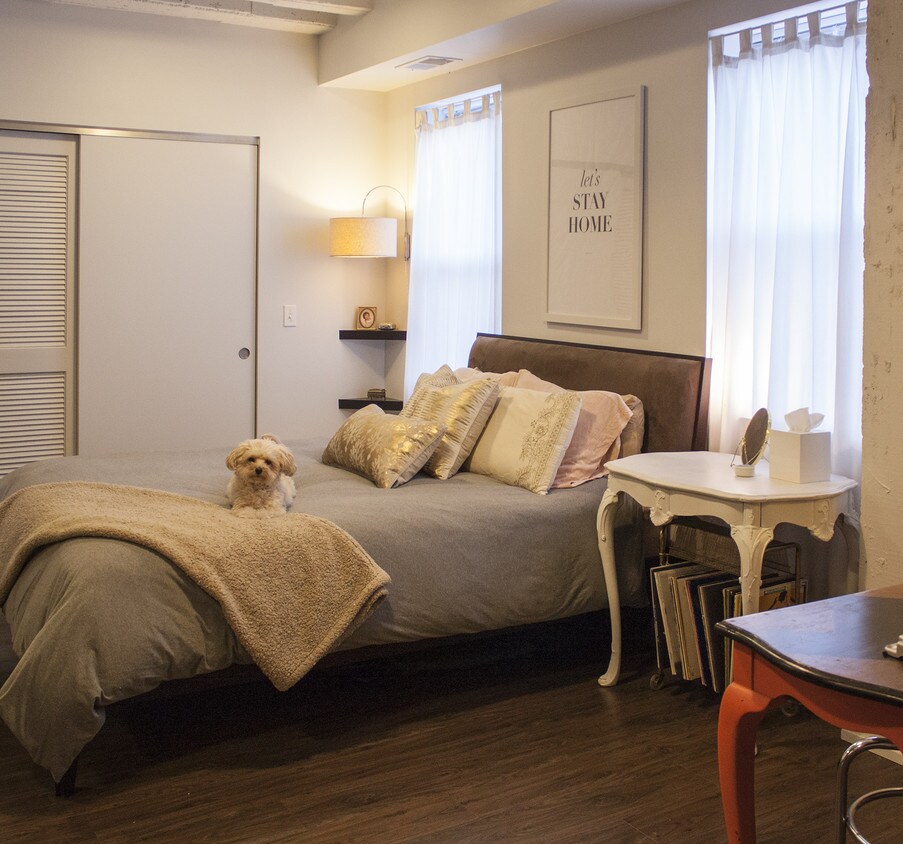 Foto principal - 1325 W Wilson Ave