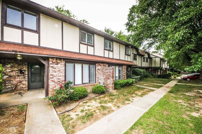 Foto del edificio - 1200 Ashborough Terrace