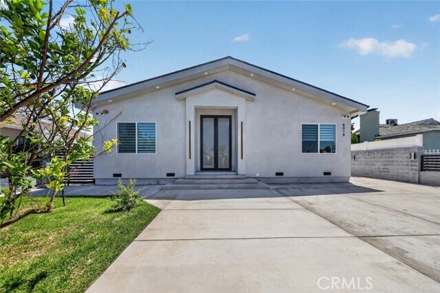 Building Photo - 8018 Shadyglade Ave