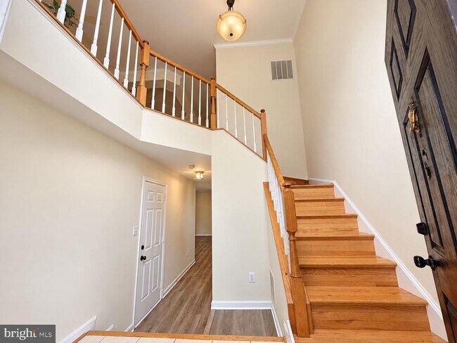 Foto del edificio - 6634 Frost Lake Ln