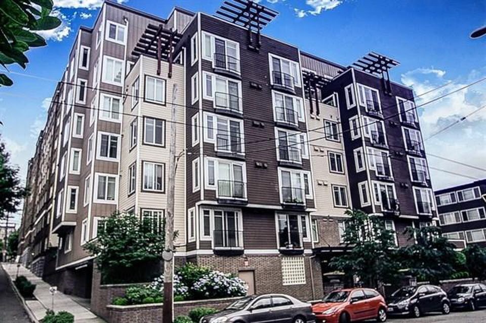 Foto principal - 124 Bellevue Ave E
