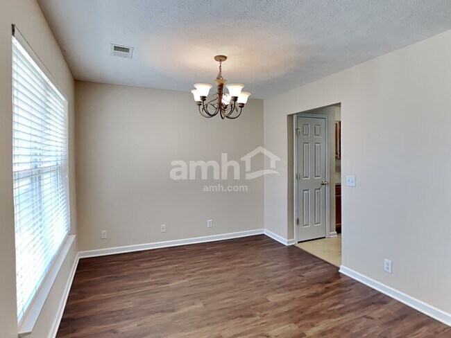 Foto del edificio - 760 Arbor Springs Drive