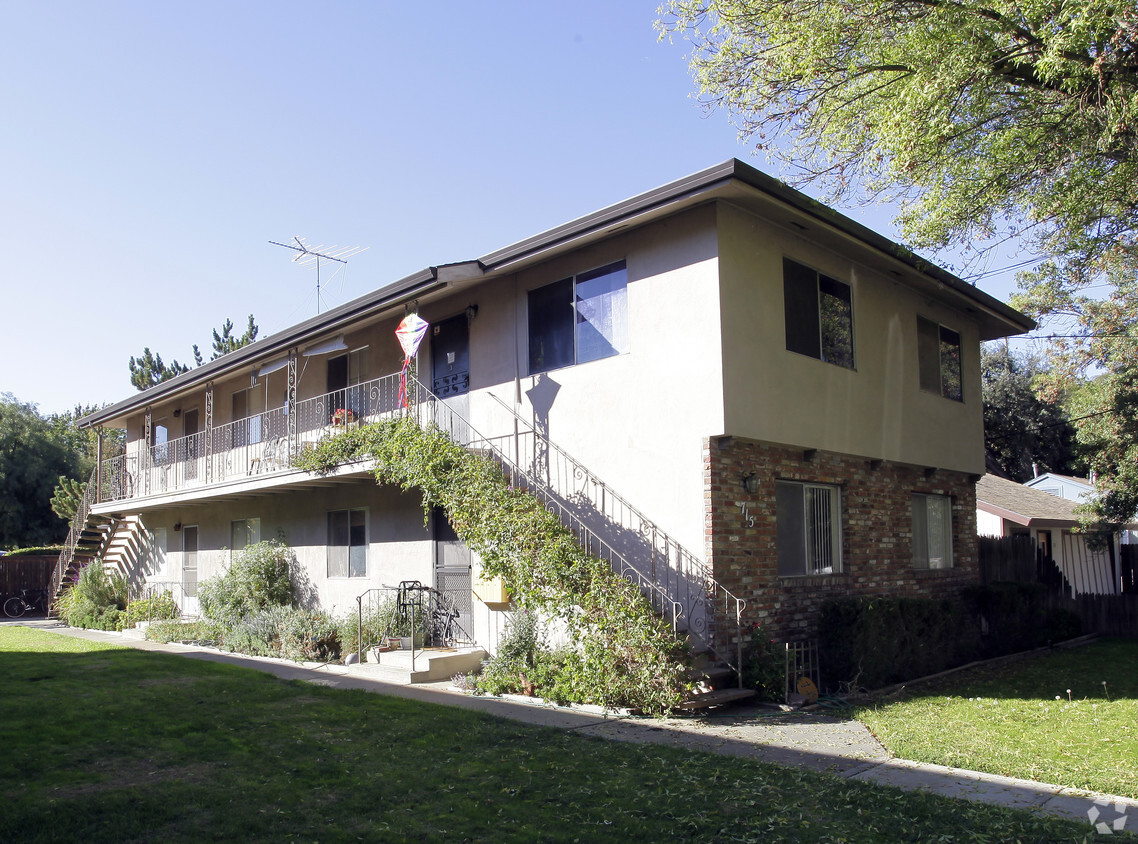 Primary Photo - The G Street Apartments