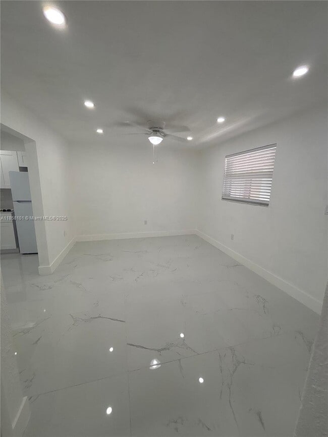 Foto del edificio - 629 SW 10th St