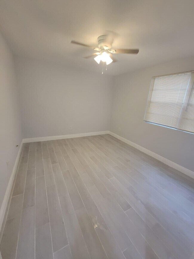 Foto del edificio - 1233 SW 46th Ave