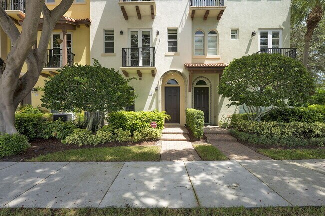 Foto del edificio - 18 Via Floresta Dr