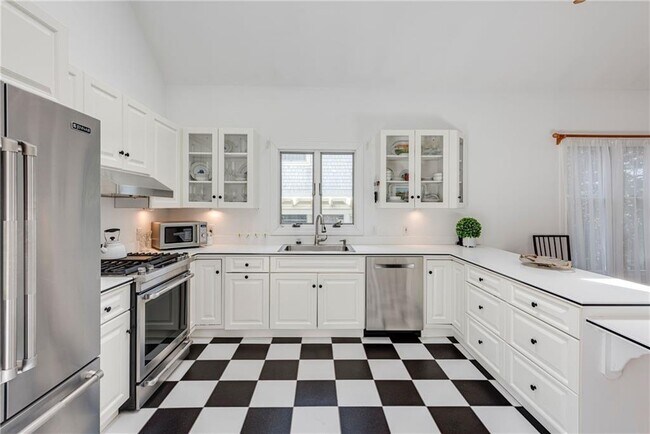 Foto del edificio - 27 Spouting Rock Dr