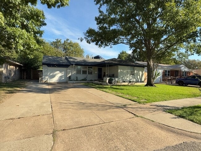 Photo - 2208 Piedmont St House