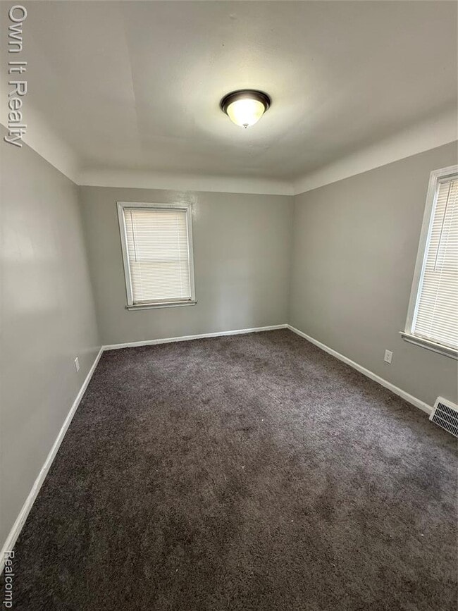 Foto del edificio - 18705 Avon Ln