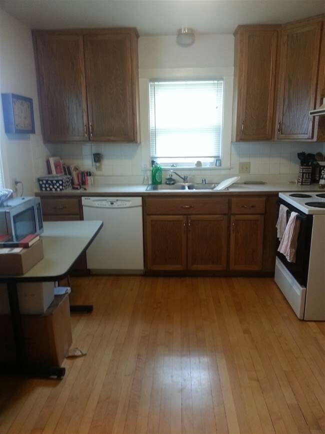 Foto del edificio - 7220 Elmwood Ave