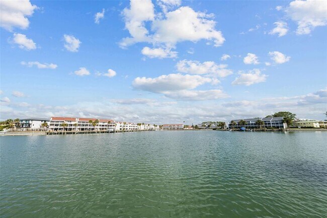 Building Photo - 12116 Lagoon Ln