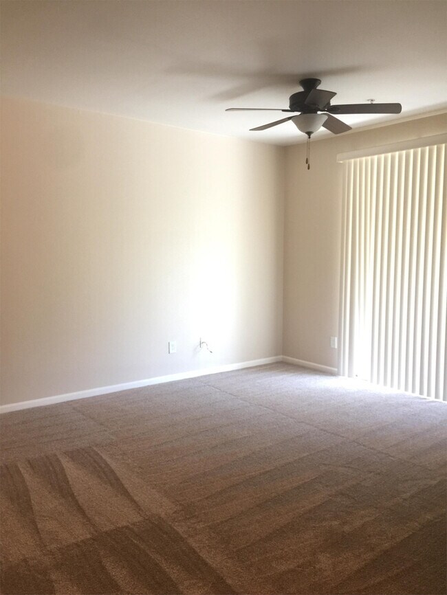 Foto del edificio - Private Condo Near UCRiverside
