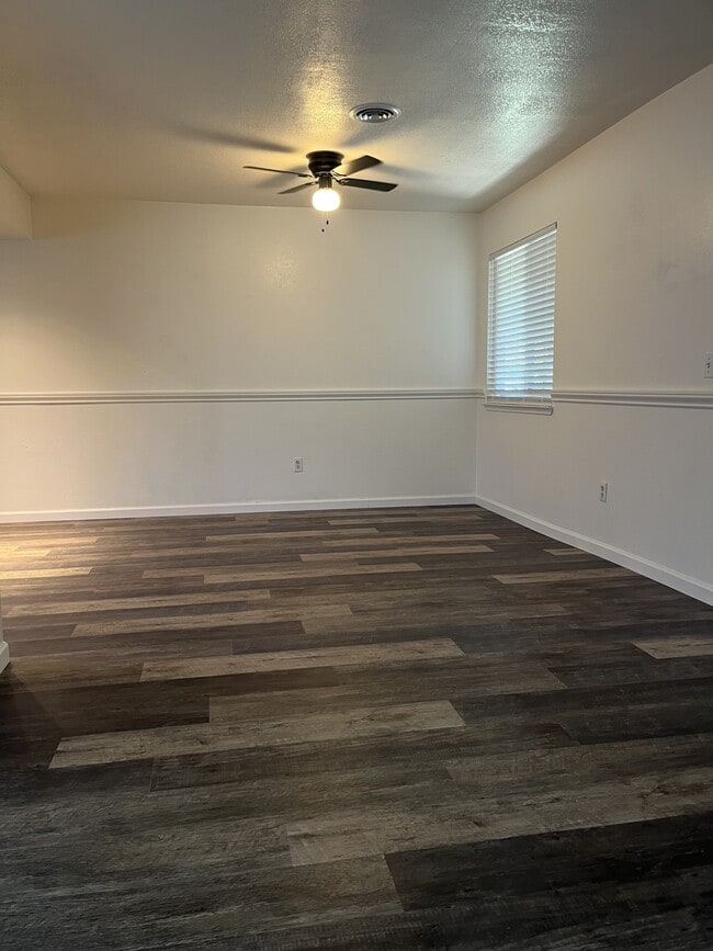 Building Photo - 1431 Mirada Cir