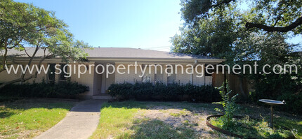 Building Photo - 7076 Briarmeadow Dr