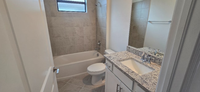 Foto del edificio - 5532 Sapphire Stone Cv