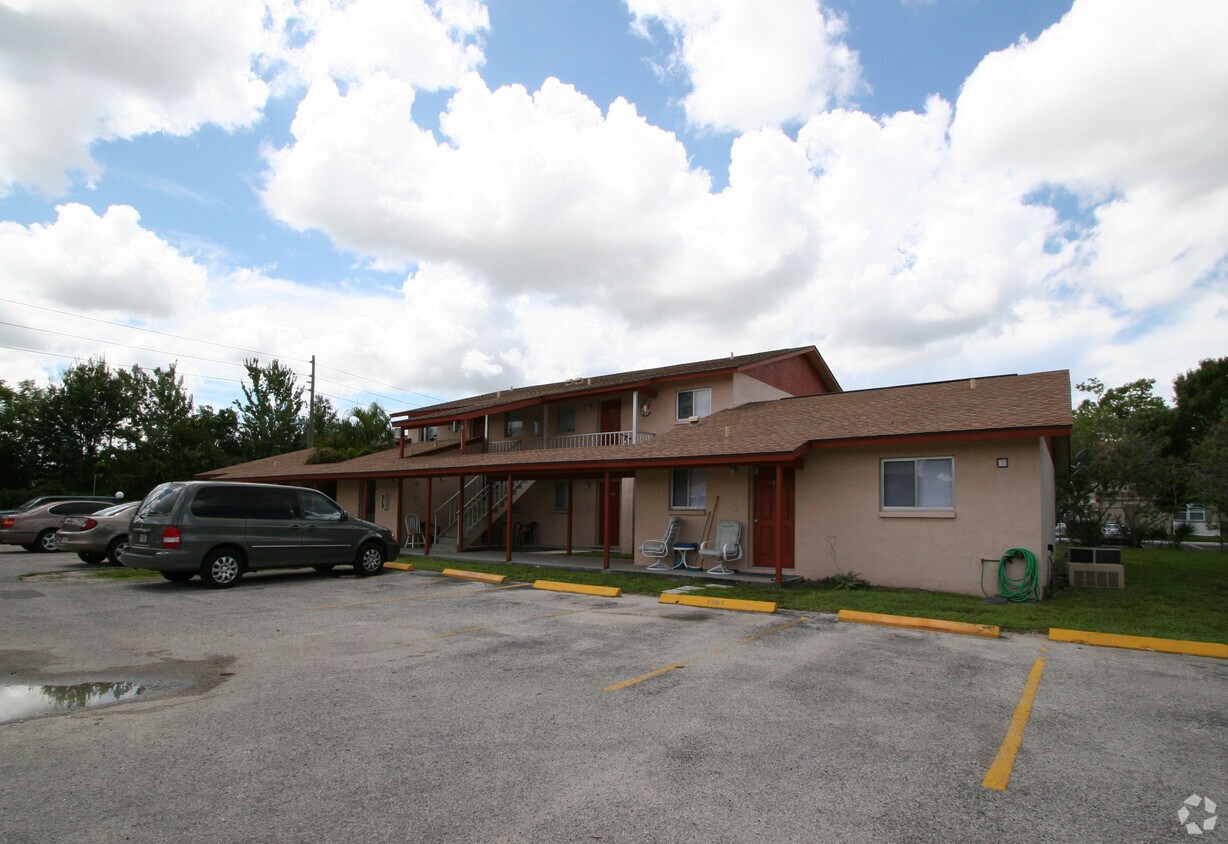 Primary Photo - 1055 Beneva Rd