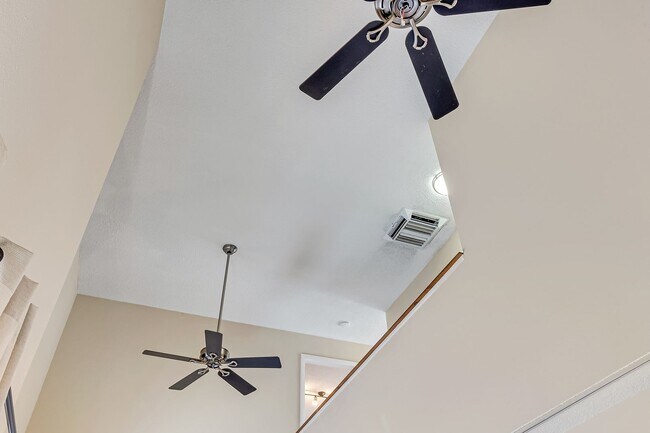 Foto del edificio - Cozy 2-Bed, 2-Bath Single-Family Home in G...