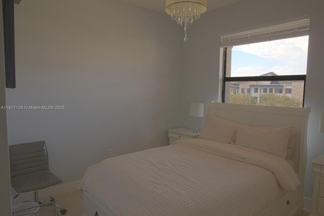 Foto del edificio - 7815 NW 104th Ave