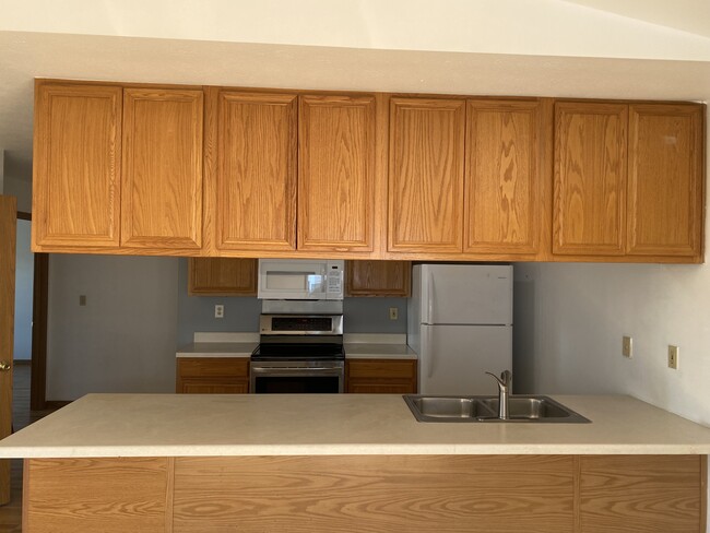 Foto del edificio - Wilshire Commons Apartments
