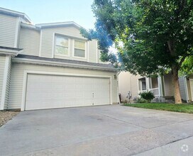 Building Photo - 8061 S Kittredge Way