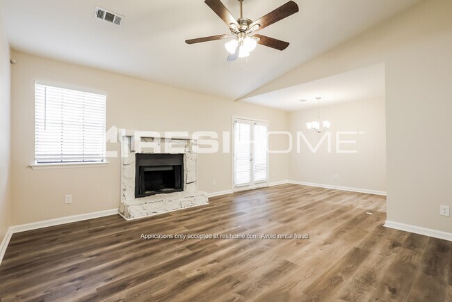 Building Photo - 7885 Taylor Cir