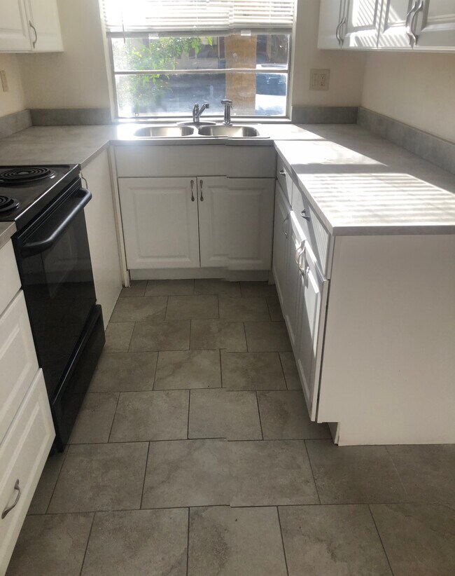 Foto del edificio - 7613 La Mesita Ct