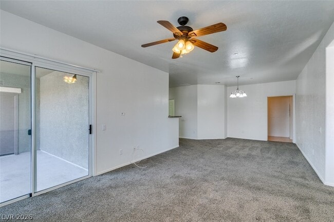 Building Photo - 6868 Sky Pointe Dr