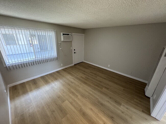 Foto del edificio - 1165 N Normandie Ave