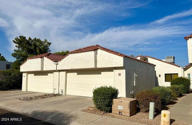 Building Photo - 15020 N 40th St