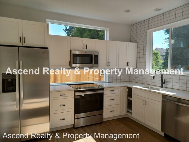 Foto del edificio - 2 br, 2.5 bath House - 5321 NE 14th Pl