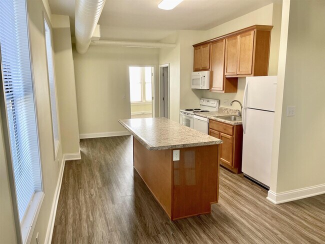 Foto del edificio - 307 Fairfield Ave