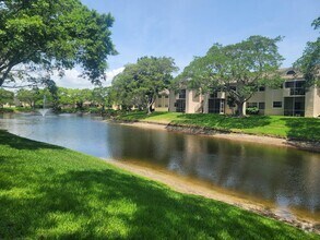 Building Photo - 671 Cypress Lake Blvd