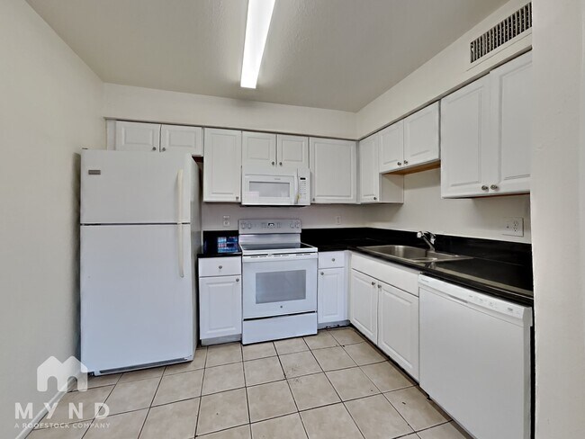 Foto del edificio - 2708 E Tierra Buena Ln