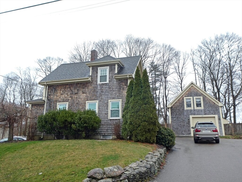 103 Pearl St Unit 2, Middleborough, MA 02346 Room for Rent in
