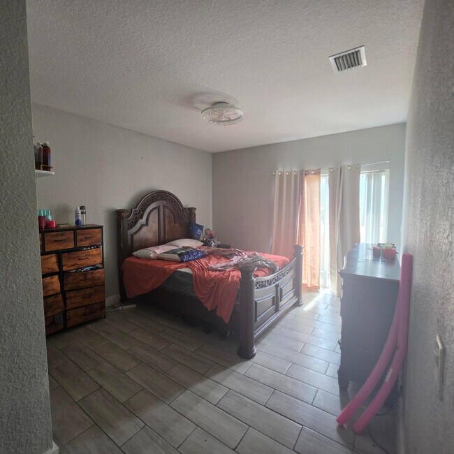 Building Photo - 1309 N Santa Catalina Cir